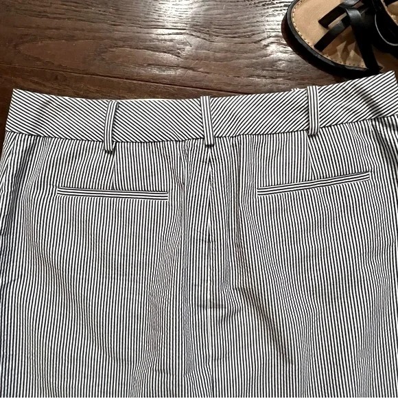 Talbots Navy Striped Seersucker Pencil Skirt Preppy Casual - Picture 5 of 11
